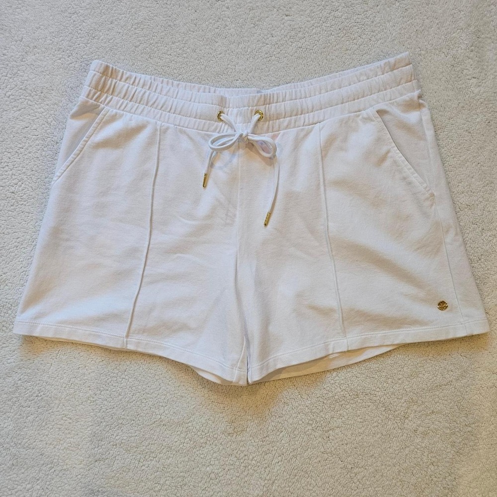 Lilly Pulitzer white cotton blend shorts in a L